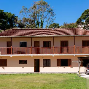 Casa Com Grande Quintal Em Casa de Férias